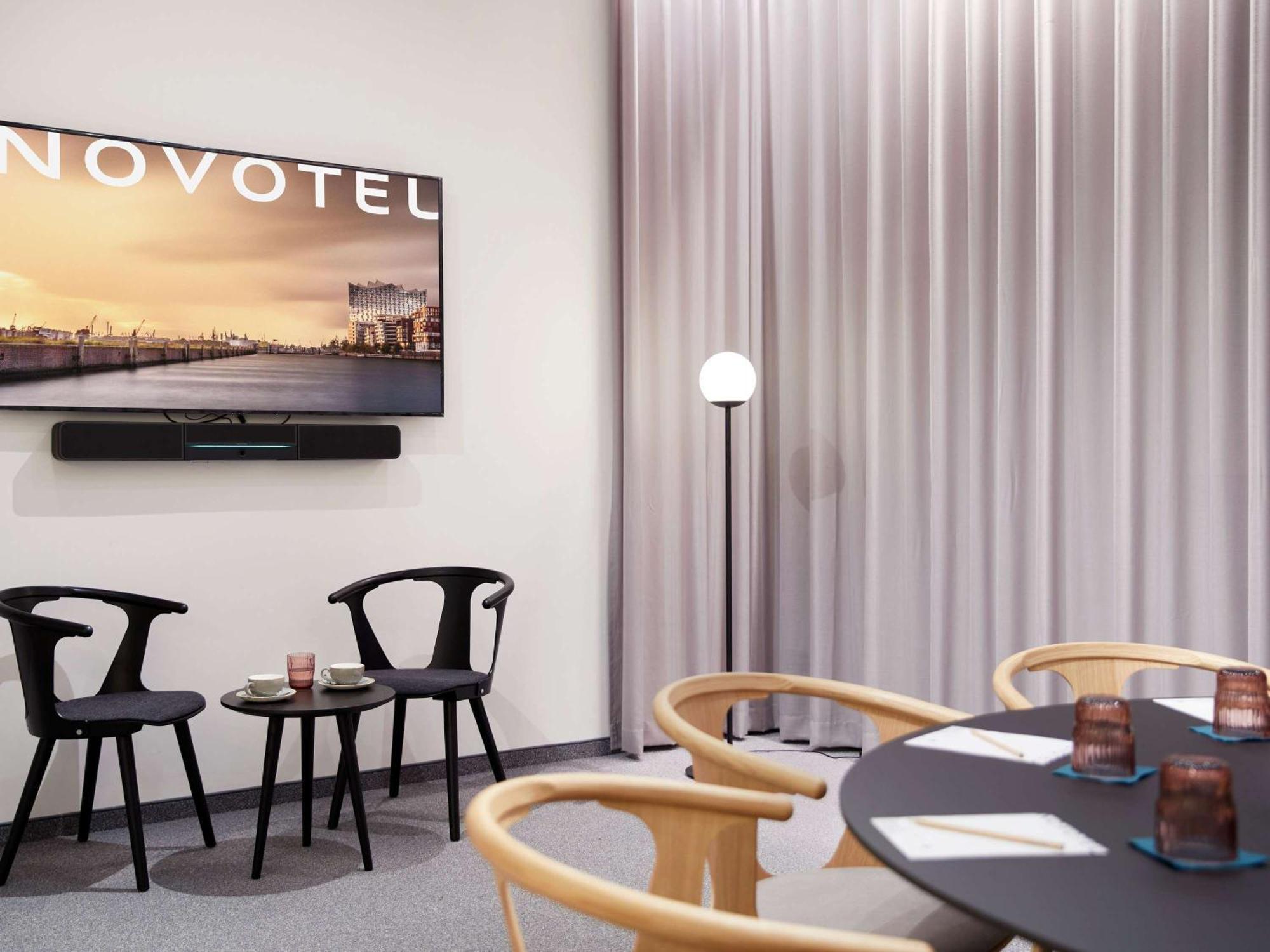 Novotel Hamburg Central Station ภายนอก รูปภาพ