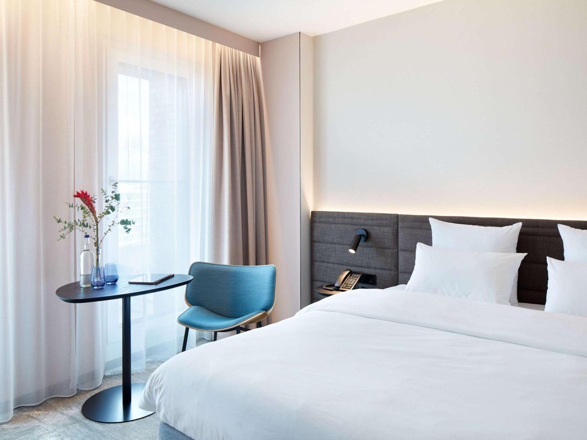 Novotel Hamburg Central Station ภายนอก รูปภาพ