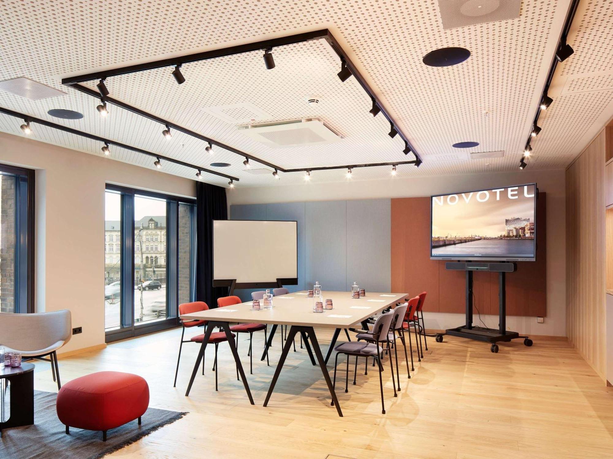 Novotel Hamburg Central Station ภายนอก รูปภาพ