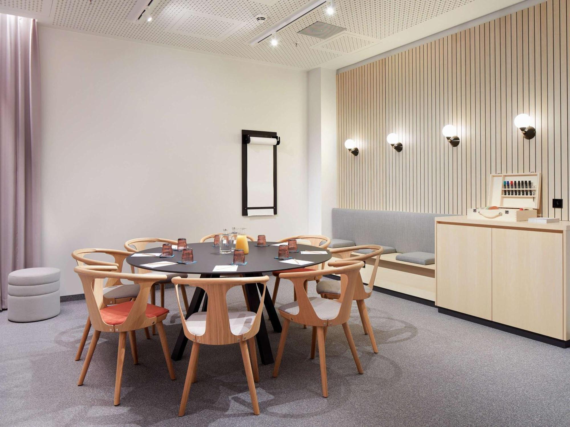 Novotel Hamburg Central Station ภายนอก รูปภาพ