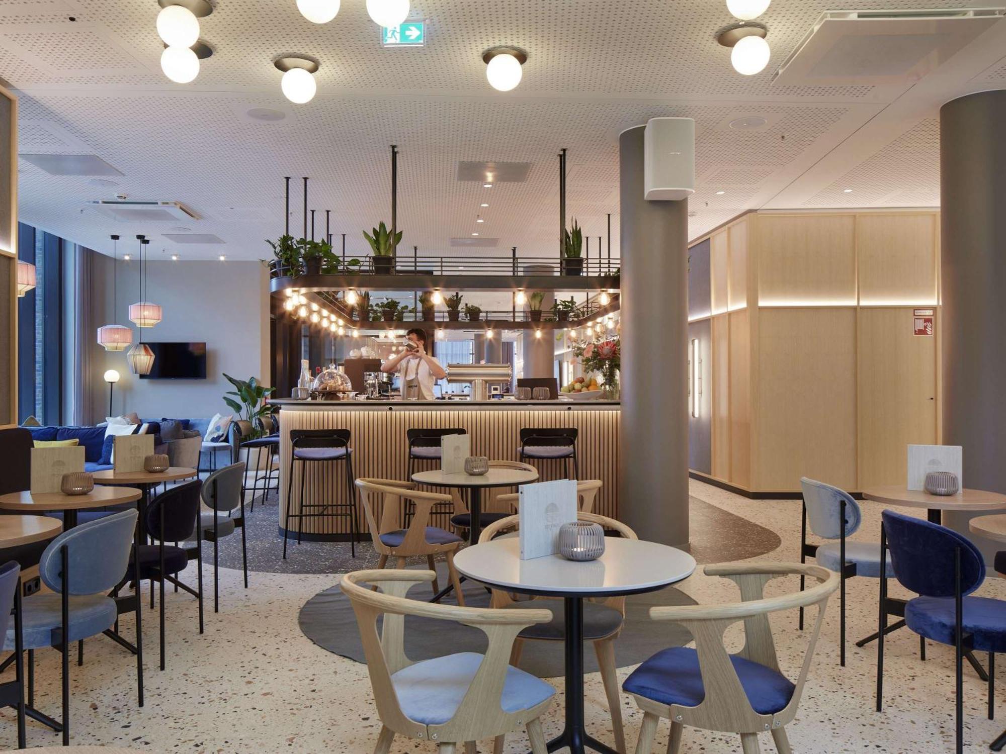 Novotel Hamburg Central Station ภายนอก รูปภาพ