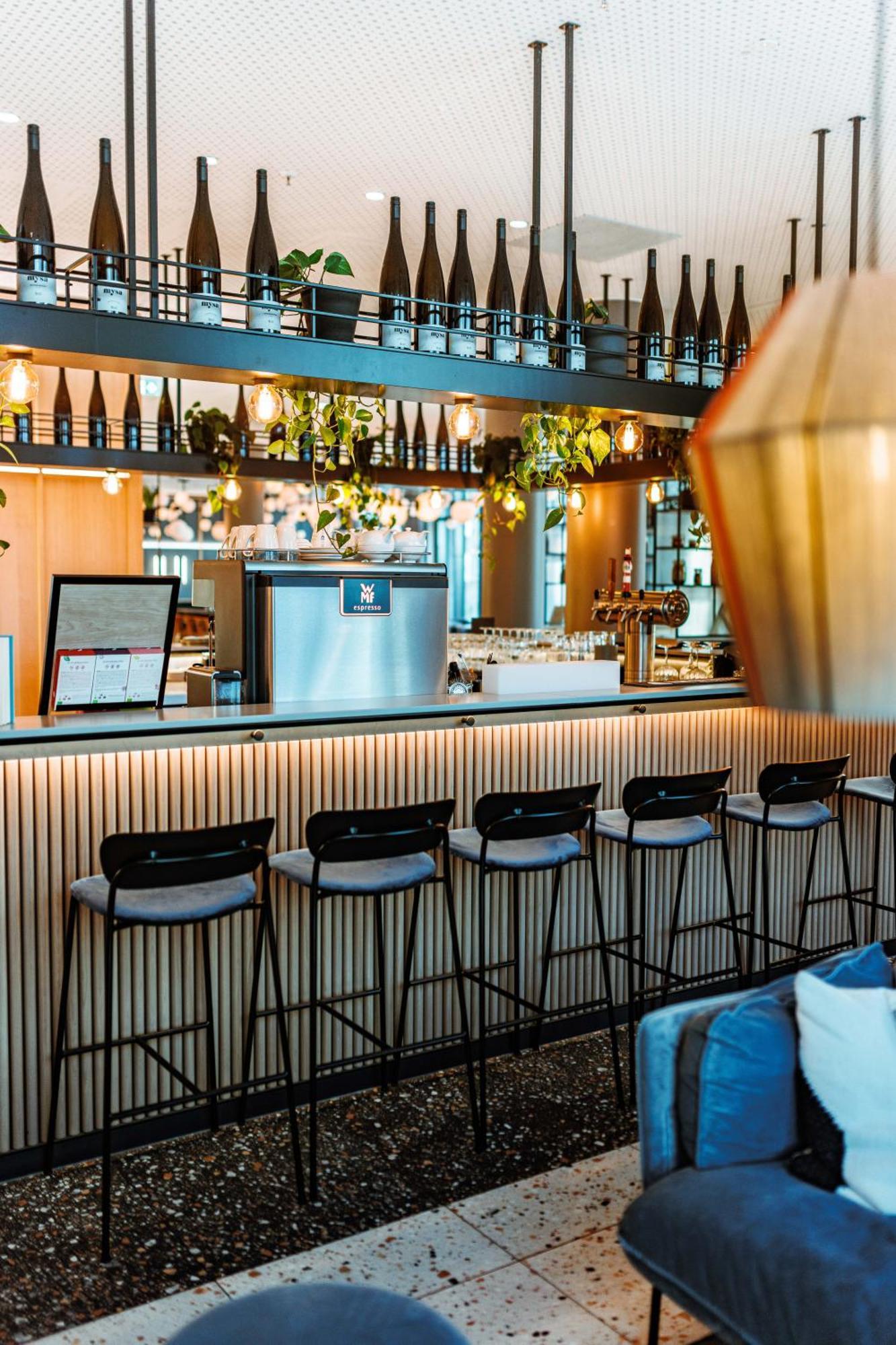 Novotel Hamburg Central Station ภายนอก รูปภาพ